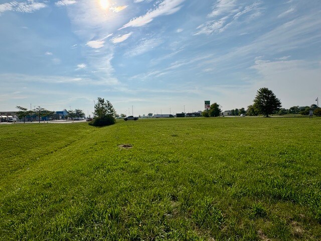 More Photos Of 475 Riverstone Pkwy, Kankakee Land For Sale