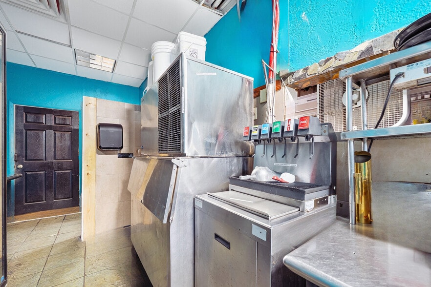 More Photos Of 790 S Atlantic Ave, Ormond Beach Restaurant For Sale