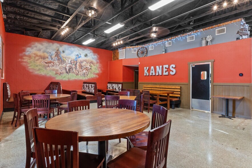 More Photos Of 508 Citrus Ave, Crystal River Restaurant For Sale