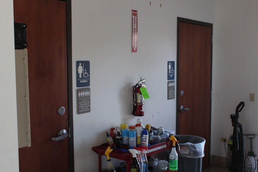 More Photos Of 2950 S Havana St, Aurora Unknown For Lease