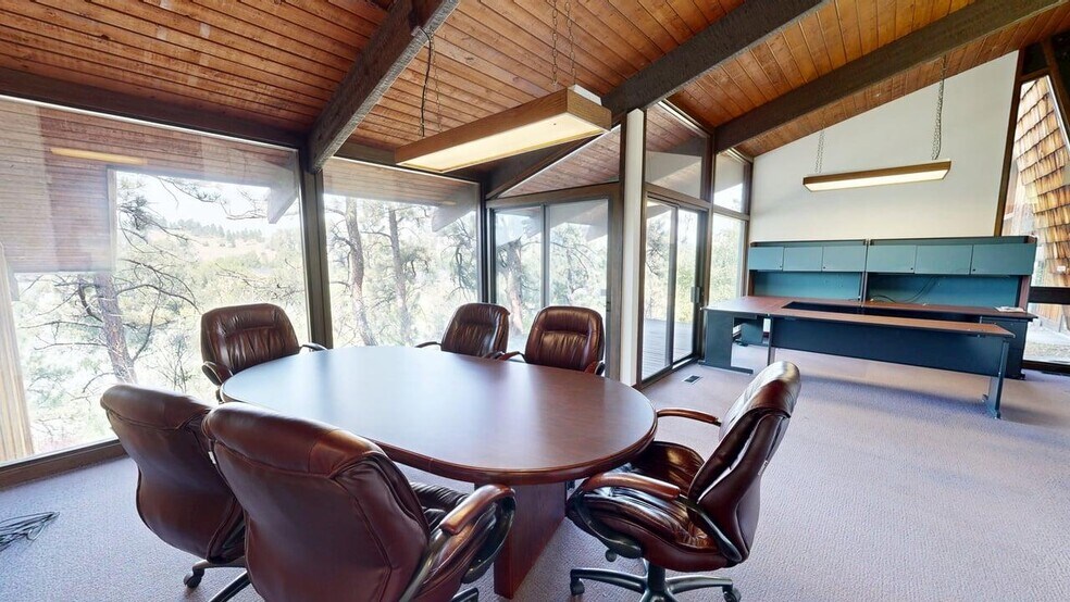 More Photos Of 11 E Airport Rd, Billings Office For Lease