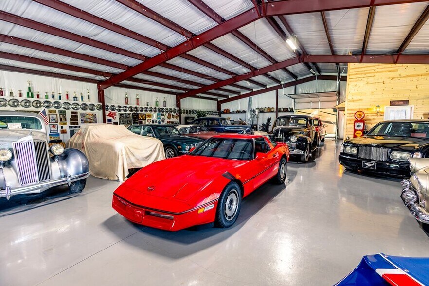 More Photos Of 2418 US-31, Falkville Warehouse For Sale