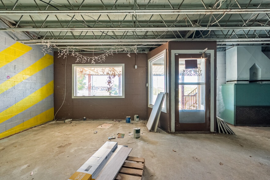 More Photos Of 522 N Main St, Hillsville Office Residential For Sale