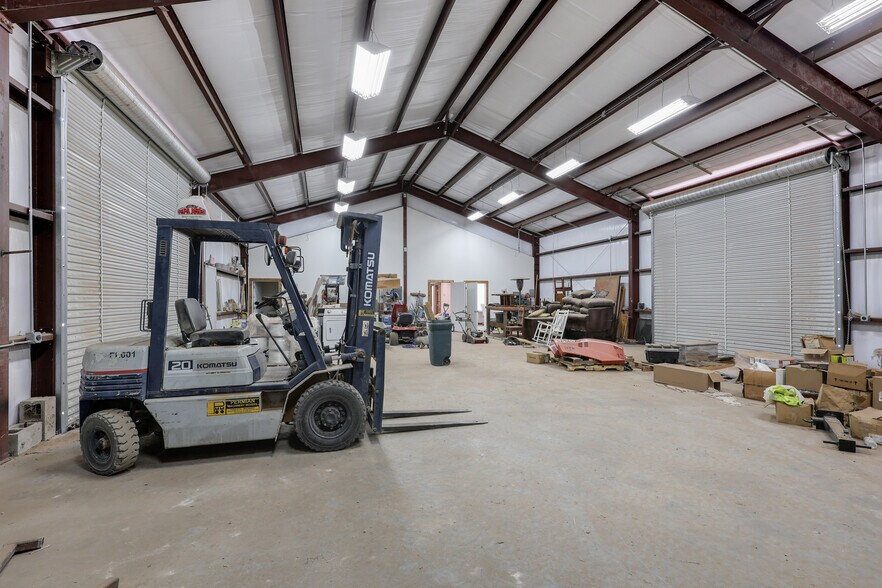 More Photos Of 2160 TX-118, Alpine Light Distribution For Sale