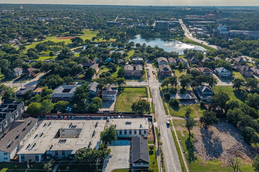 More Photos Of 722 N Marsalis Ave, Dallas Land For Sale