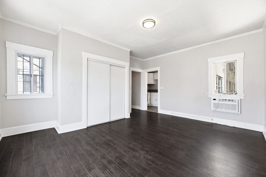 More Photos Of , Los Angeles Multifamily For Sale
