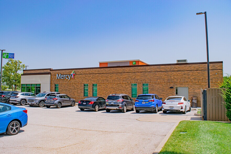 More Photos Of 4280 Mid America Ln, Saint Louis Healthcare For Sale
