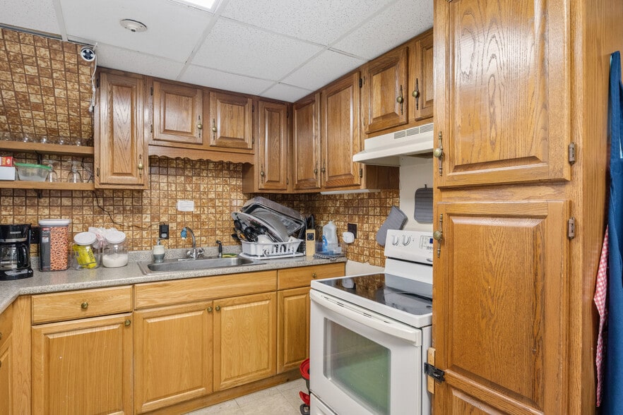 More Photos Of 1 C St, Framingham Religious Facility For Sale