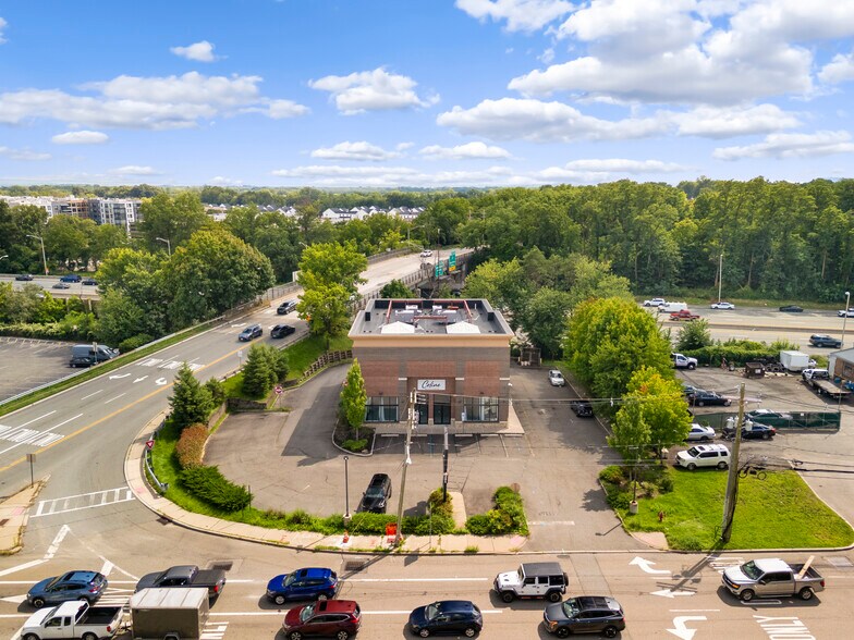 More Photos Of 281 Littleton Rd, Parsippany Freestanding For Lease