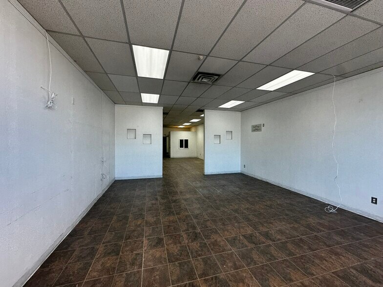 More Photos Of 2851 North Ave, Grand Junction Storefront Retail Office For Lease