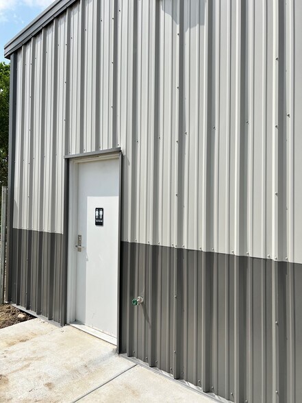 More Photos Of 660 NE US Highway 24, Topeka Industrial For Lease