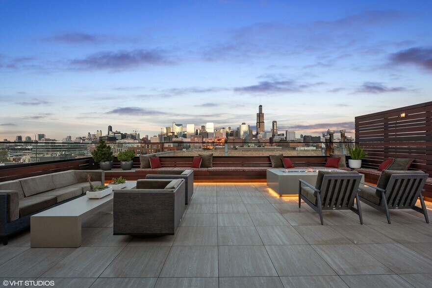 More Photos Of 1327 W Washington Blvd, Chicago Loft Creative Space For Lease