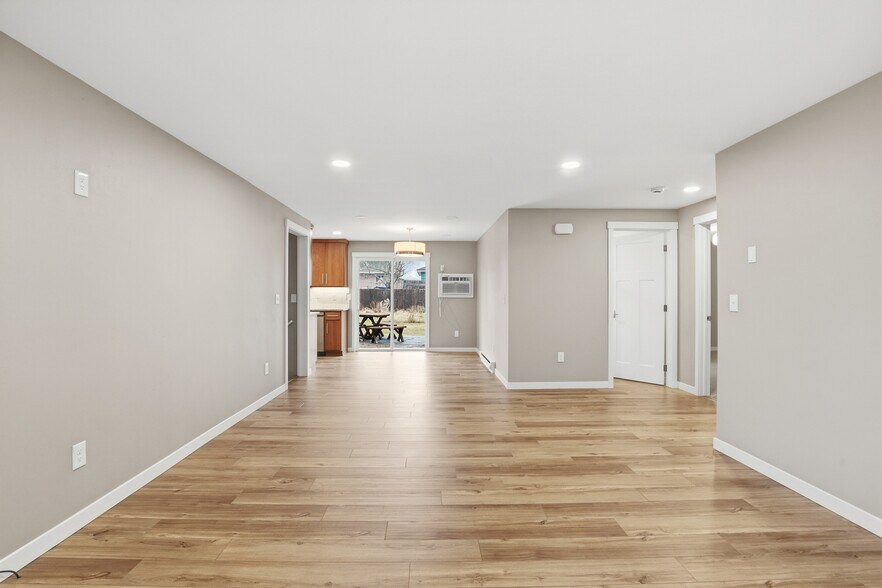 More Photos Of 7018 N Whitehouse St, Spokane Multifamily For Sale