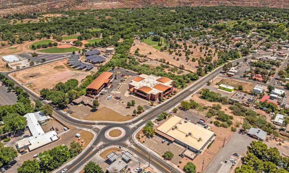 More Photos Of 635 N Main St, Cottonwood Office For Sale