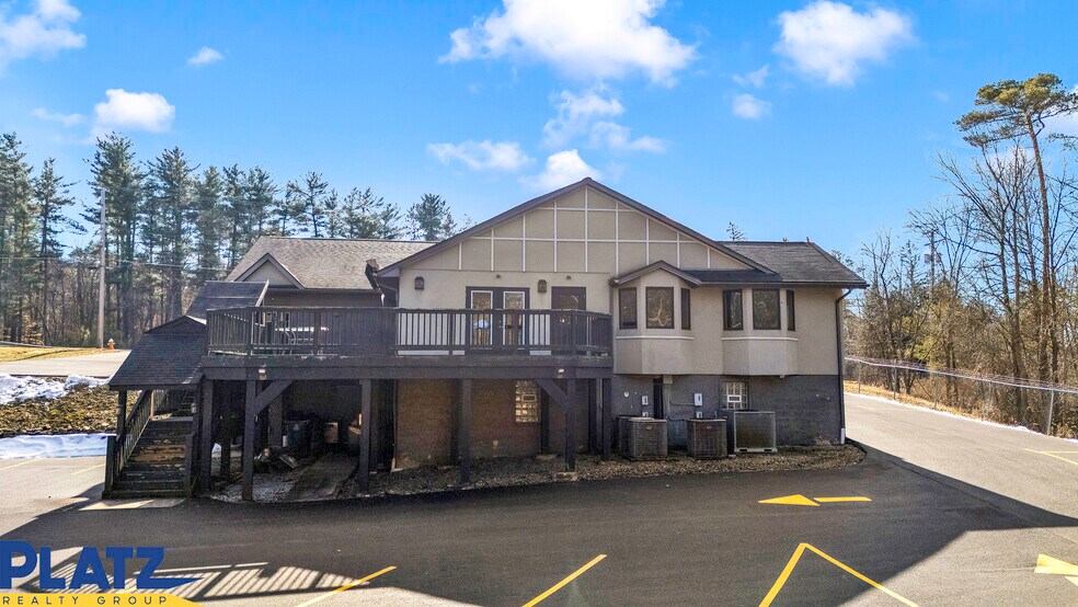 More Photos Of 7098 Mahoning Ave, Youngstown Restaurant For Sale