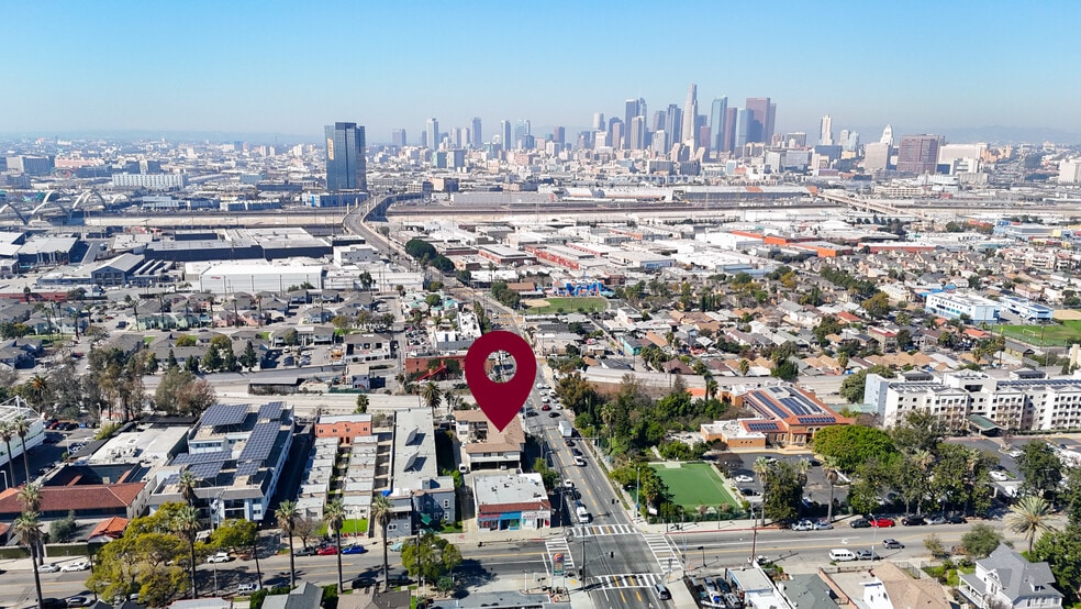 More Photos Of 405 S Boyle Ave, Los Angeles Apartments For Sale