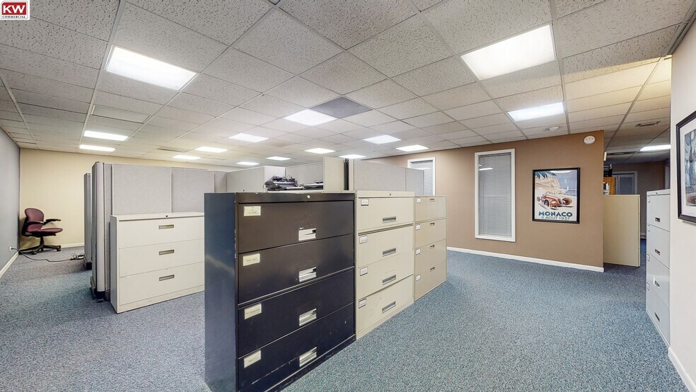 More Photos Of 707-717 N Iowa Ave, Villa Park Office For Sale