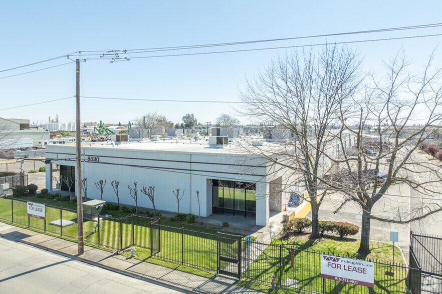 More Photos Of 8530 Fruitridge Rd, Sacramento Warehouse For Lease