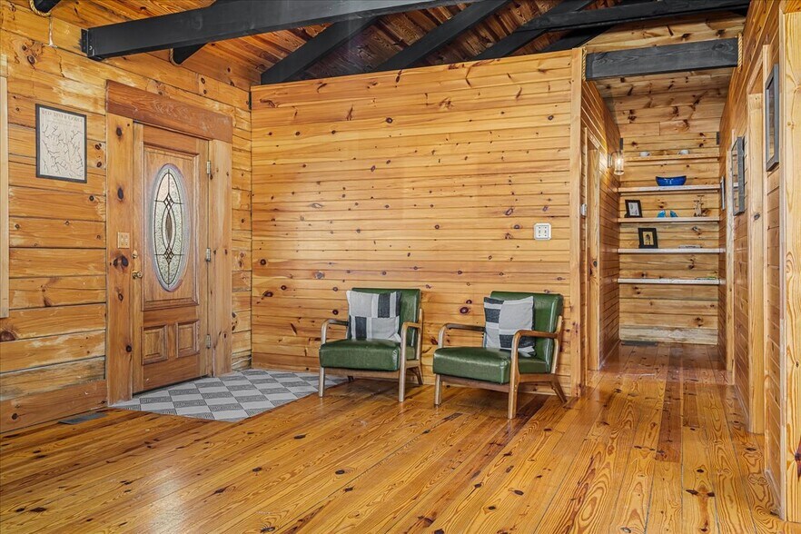 More Photos Of 793 Breckenridge St, Stanton Office For Sale