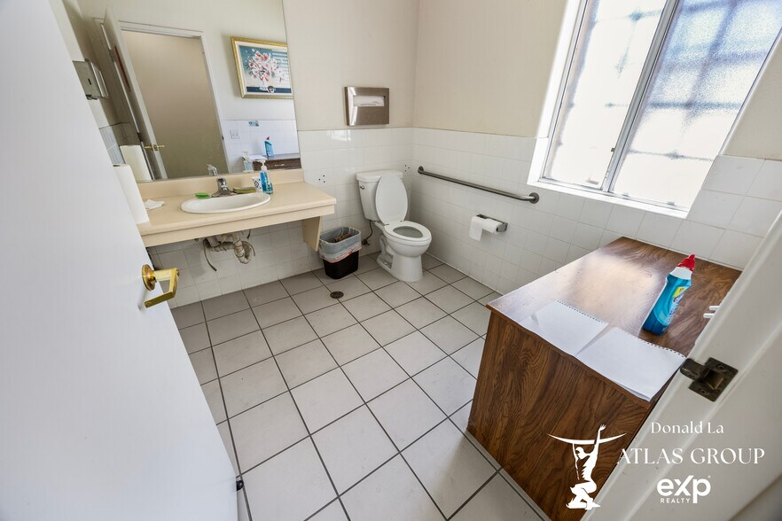 More Photos Of 7548 E Garvey Ave, Rosemead Medical For Sale