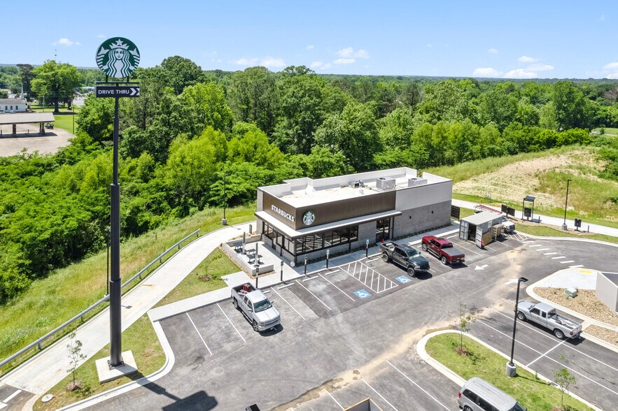 More Photos Of 2031 Oliver Lancaster Boulevard blvd, Malvern General Retail For Sale