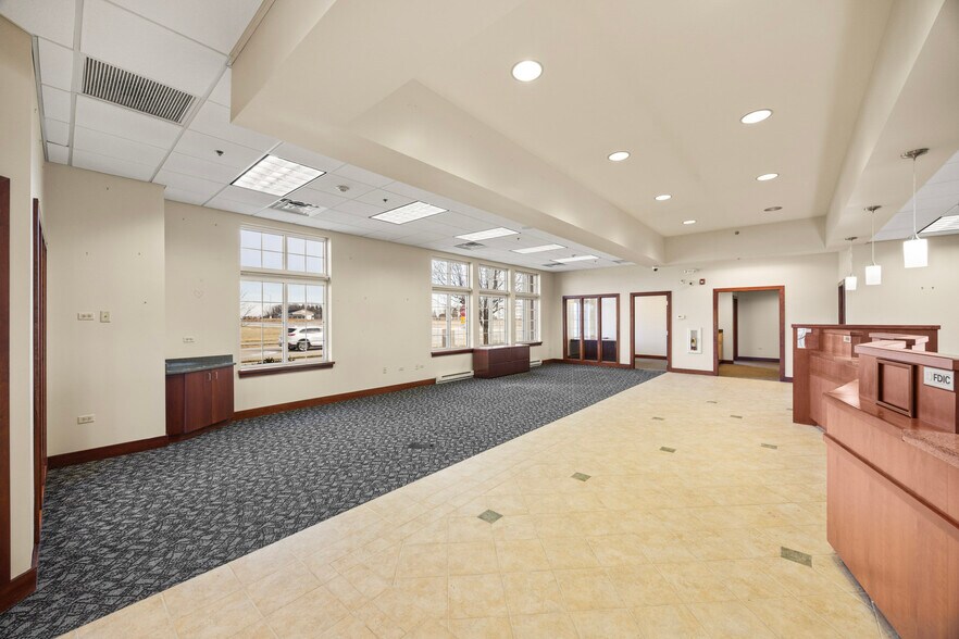 More Photos Of 430 E Mississippi Ave, Elwood Bank For Sale
