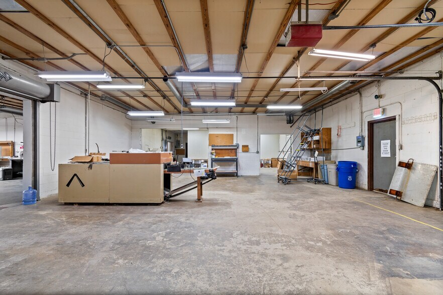 More Photos Of 8028 Newark Rd, Mount Vernon Industrial For Sale