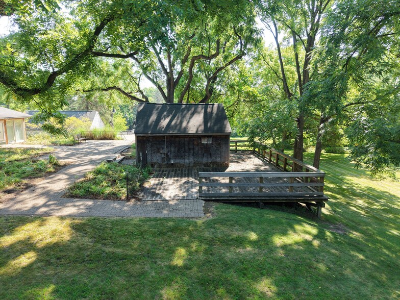 More Photos Of 6889 W Maple Rd, West Bloomfield Land For Sale