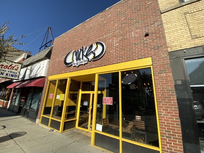 More Photos Of 1359 N Milwaukee Ave, Chicago Restaurant For Sale