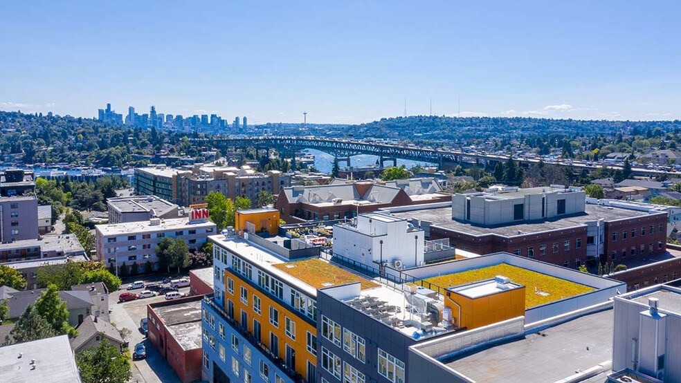 More Photos Of 4218 Roosevelt Way NE, Seattle Apartments For Lease