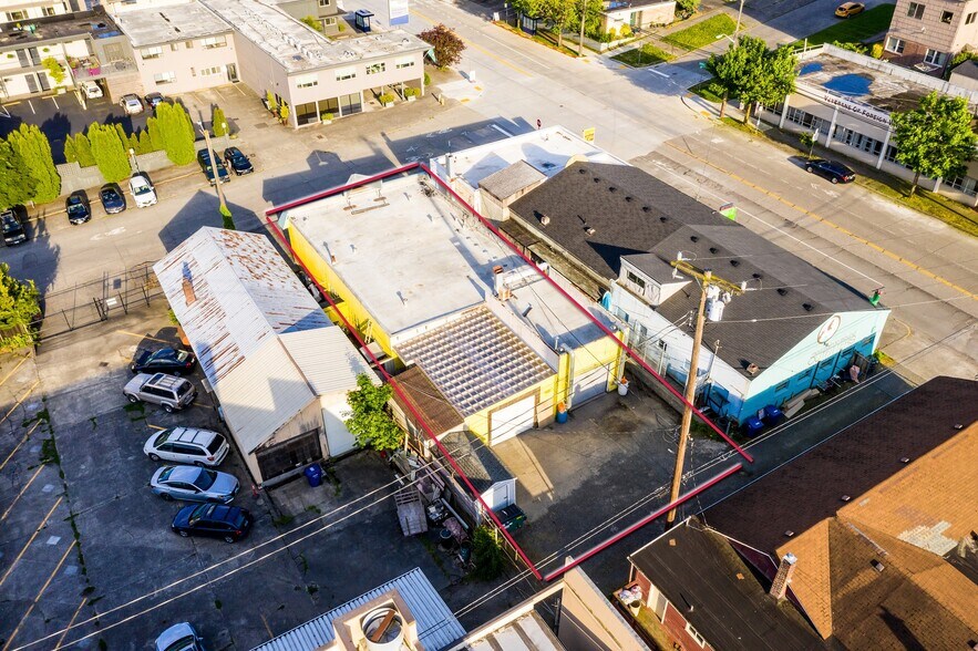 More Photos Of 4623 36th Ave SW, Seattle Auto Repair For Sale