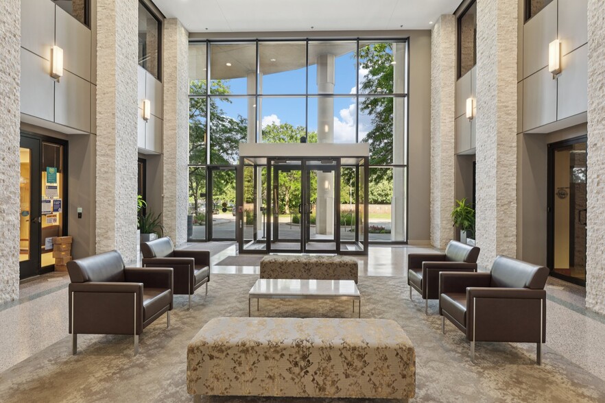 More Photos Of 4600 American Pky, Madison Office For Lease