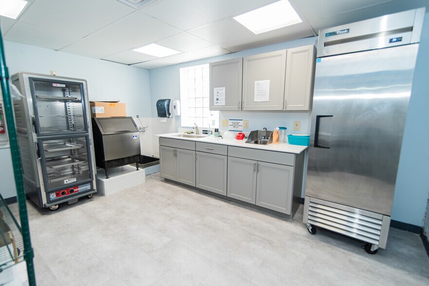 More Photos Of 1616 Orthodox St, Philadelphia Schools For Sale