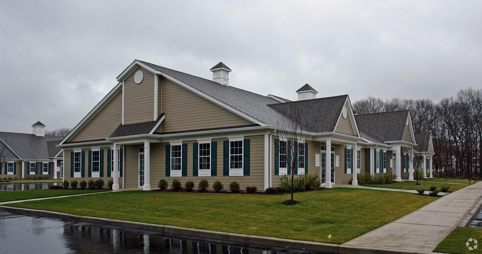 More Photos Of 57 Southern Blvd, Nesconset Unknown For Lease