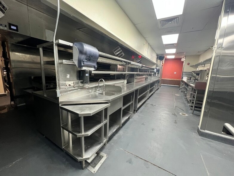 More Photos Of 2503 S Kirkman Rd, Orlando Restaurant For Lease