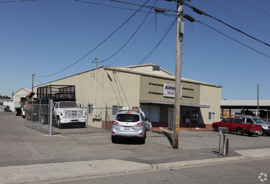 More Photos Of 1337 Lone Palm Ave, Modesto Warehouse For Lease
