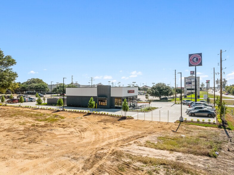 More Photos Of 12600 I-45 N, Willis Fast Food For Sale