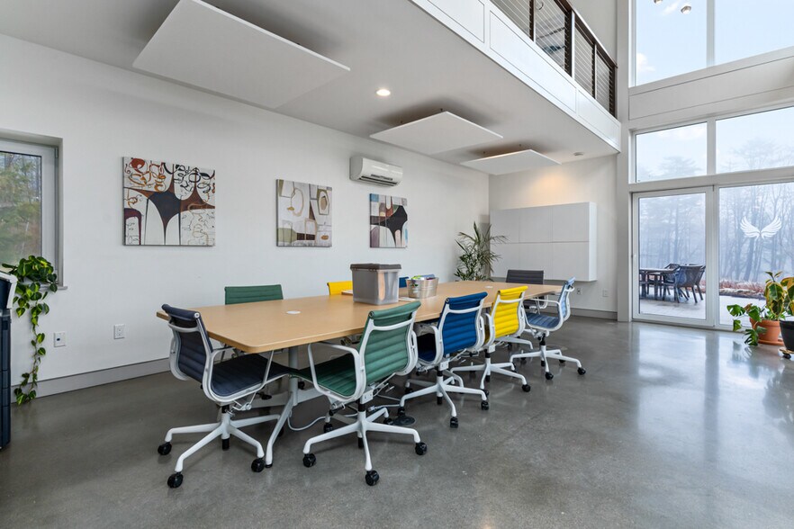 More Photos Of 380 Us Route 1, Falmouth Office Residential For Lease