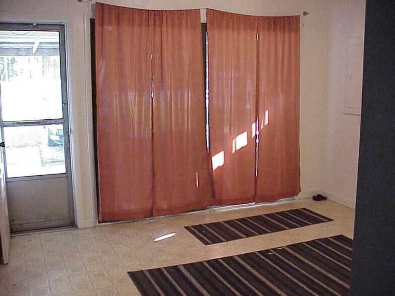 More Photos Of 740 Weber Rd, Farmington Office For Lease