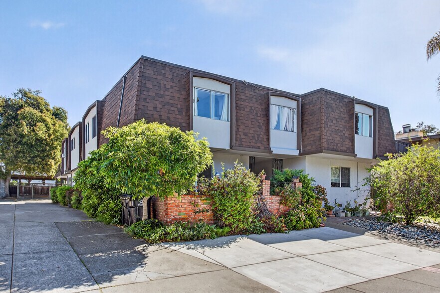 More Photos Of 43232 Starr St, Fremont Multifamily For Sale