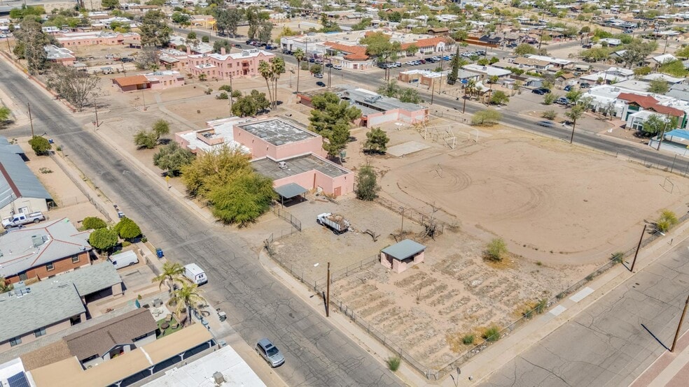 More Photos Of 2700 S 8th Ave, Tucson Medical For Sale