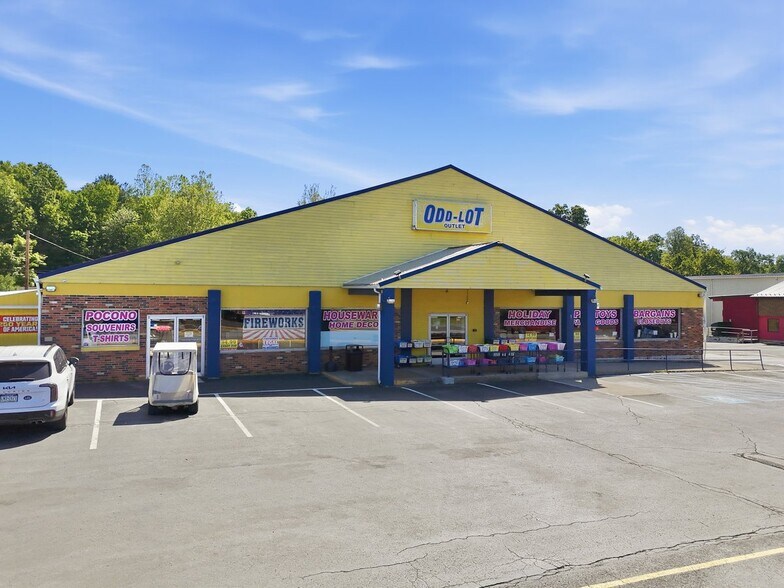 More Photos Of 2889 PA-611, Tannersville General Retail For Sale