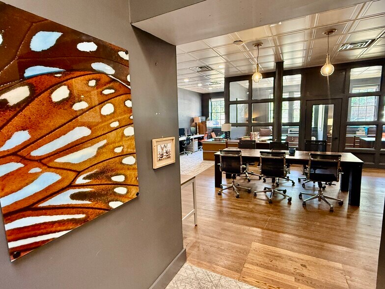 More Photos Of 675 Seminole Ave NE, Atlanta Office For Sale