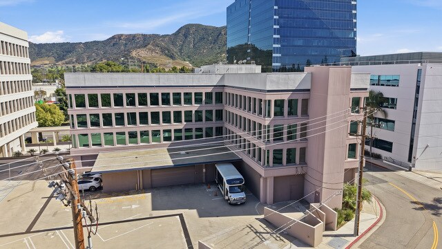 More Photos Of 2727 W Alameda Ave, Burbank Medical For Lease
