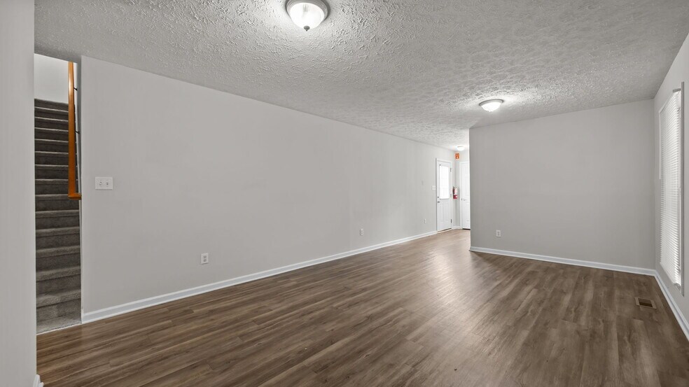 More Photos Of 624 S Williamson Ave, Elon Apartments For Sale
