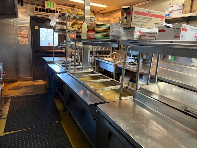 More Photos Of 1964 W Foothill Blvd, Upland Restaurant For Sale