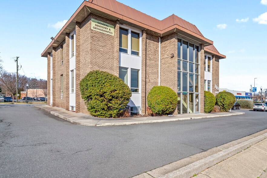 More Photos Of 7210 Old Keene Mill Rd, Springfield Medical For Lease