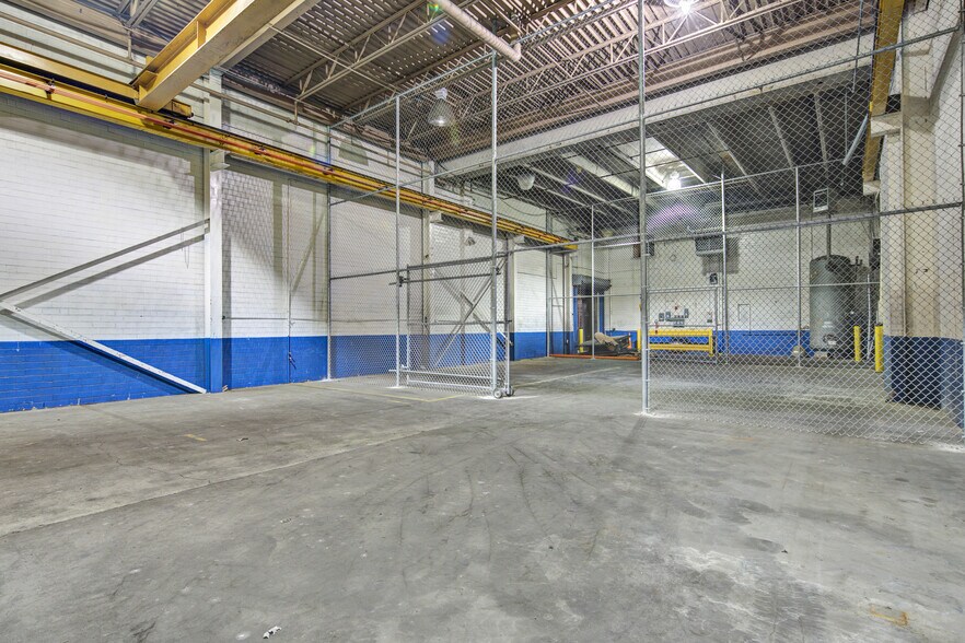 More Photos Of 3036 Gillespie St, Fayetteville Manufacturing For Lease