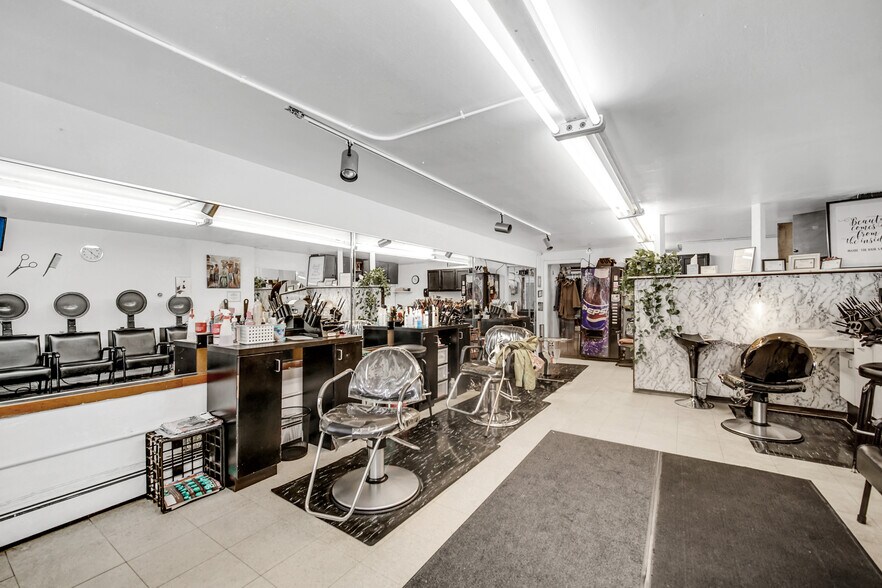 More Photos Of 1859 E 87th St, Chicago Storefront Retail Office For Sale