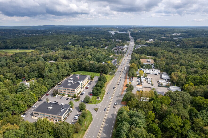 More Photos Of 257 Turnpike Rd, Southborough Medical For Lease
